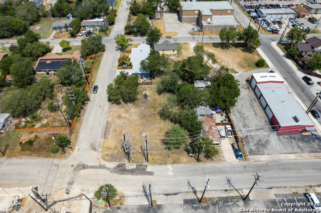 Image 6 of 8 For 205 W Aviation Blvd