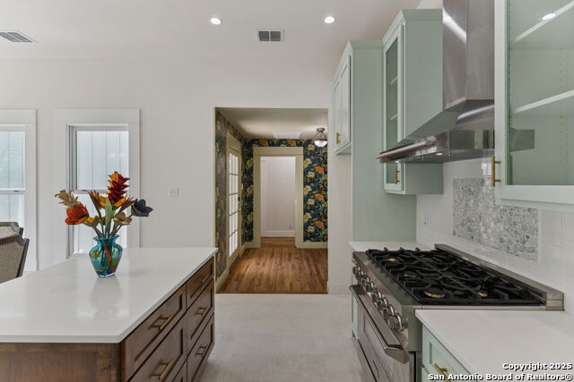 Listing photo id 20 for 122 Leopold