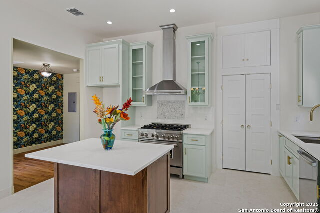 Listing photo id 22 for 122 Leopold