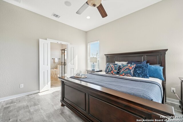Image 31 of 38 For 3831 Harry Wurzbach Rd 23