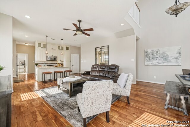 Image 4 of 38 For 3831 Harry Wurzbach Rd 23