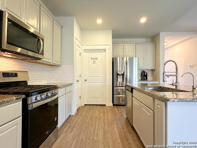 Image 6 of 33 For 3906 Glenloch