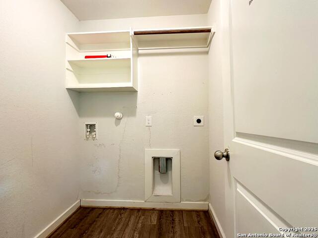 Image 7 of 33 For 3906 Glenloch