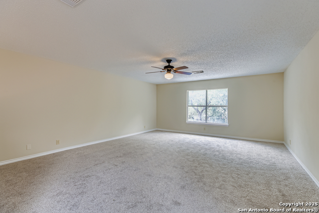 Image 26 of 31 For 7217 Breeze Hollow