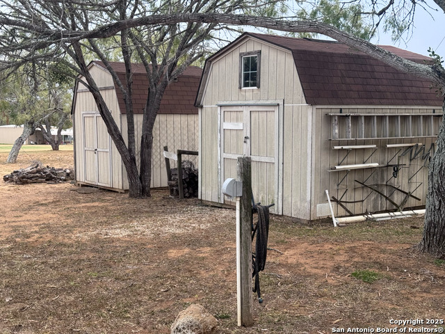 Image 11 of 28 For 207 Homestead