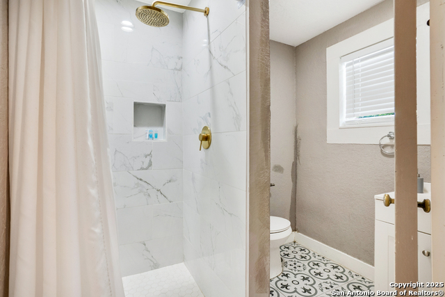 Image 19 of 30 For 1108 Center  