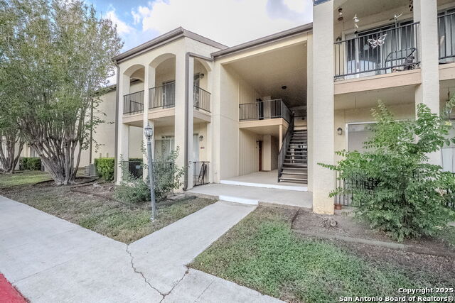 Details for 8702 Village Dr 1005, San Antonio, TX 78217