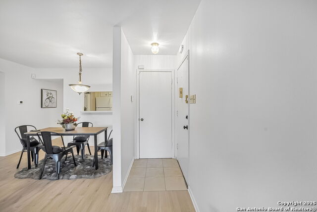 Image 3 of 32 For 8702 Village Dr  1005