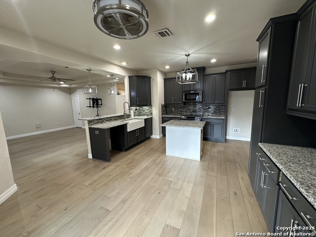 Image 11 of 35 For 10322 Alsfeld Ranch