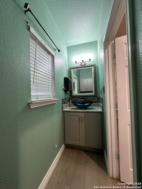 Image 13 of 35 For 10322 Alsfeld Ranch