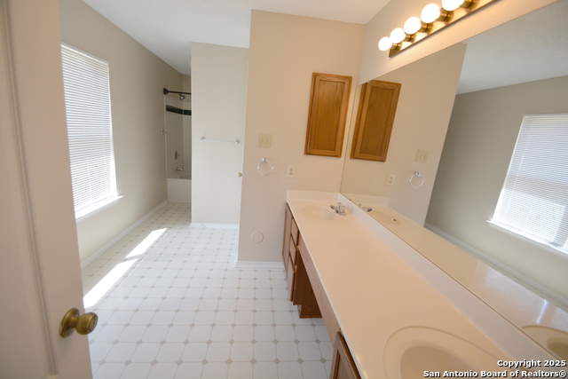 Image 10 of 16 For 2953 White Pine