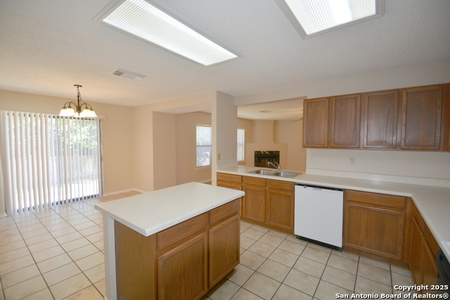 Image 7 of 16 For 2953 White Pine