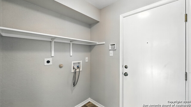 Image 12 of 30 For 2137 Dorman Dr.