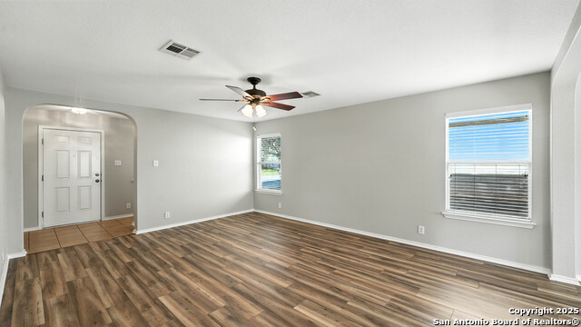 Image 3 of 30 For 2137 Dorman Dr.