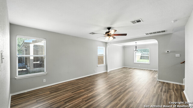 Image 5 of 30 For 2137 Dorman Dr.