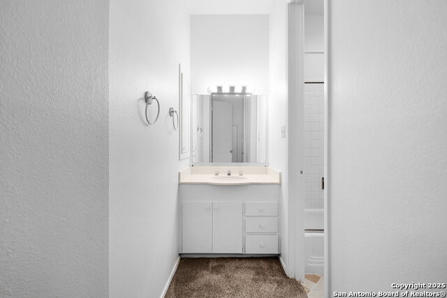 Image 18 of 50 For 7707 Broadway St 24