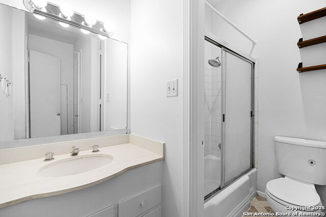 Image 19 of 50 For 7707 Broadway St 24