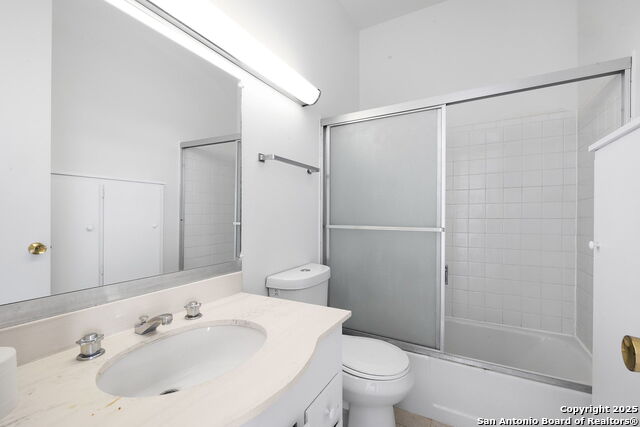 Image 34 of 50 For 7707 Broadway St 24