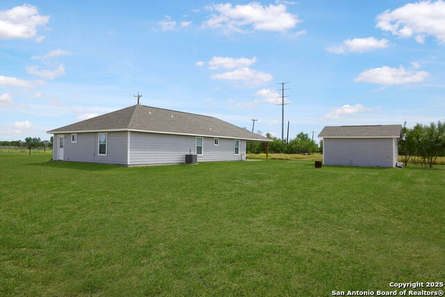 Listing photo id 23 for 1034 County Road 6710