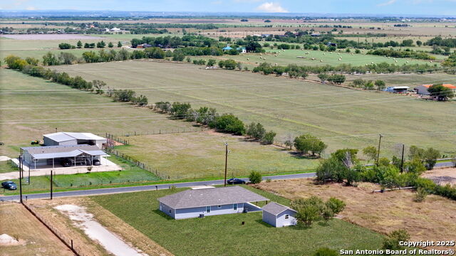 Listing photo id 26 for 1034 County Road 6710