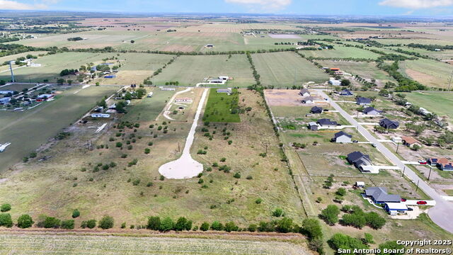 Listing photo id 31 for 1034 County Road 6710