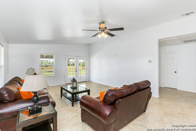 Listing photo id 6 for 1034 County Road 6710