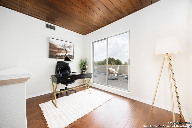 Image 20 of 27 For 3102 Eisenhauer  6a