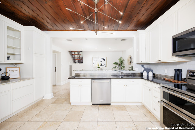 Image 4 of 27 For 3102 Eisenhauer  6a