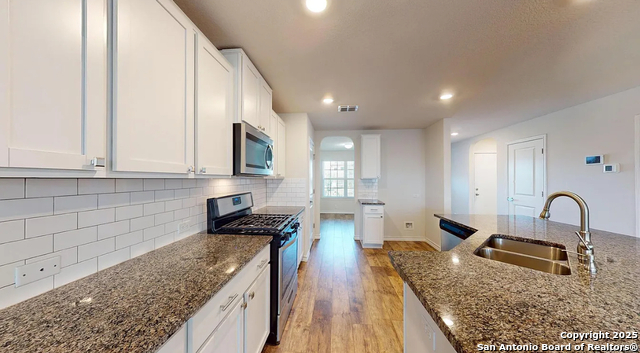 Image 10 of 14 For 22018 Backspin