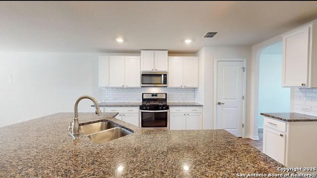 Image 11 of 14 For 22018 Backspin