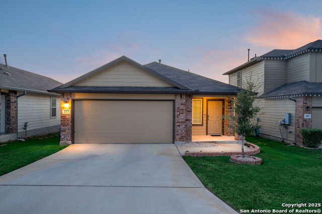 Details for 377 Middle Green Loop, Floresville, TX 78114