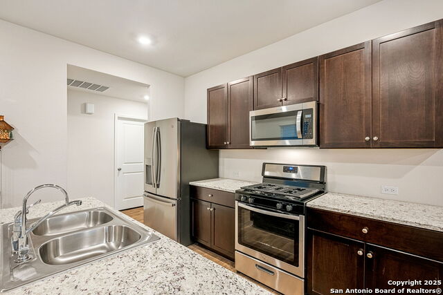 Listing photo id 8 for 377 Middle Green Loop