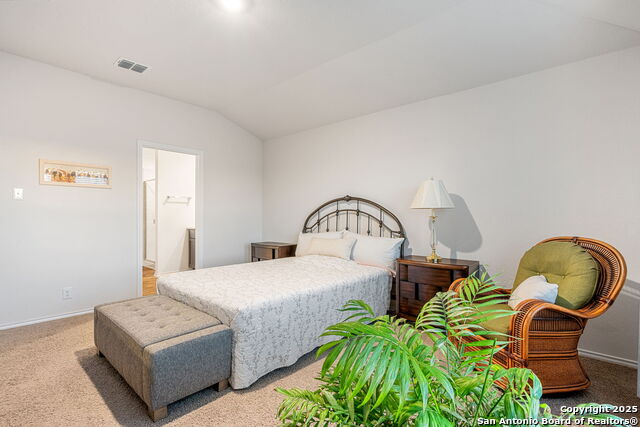 Listing photo id 14 for 377 Middle Green Loop