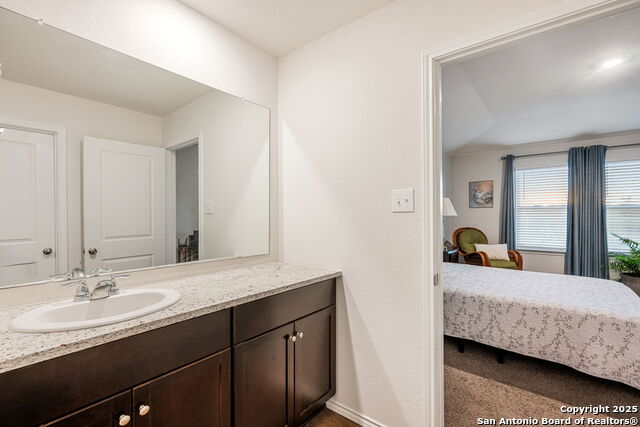 Listing photo id 15 for 377 Middle Green Loop