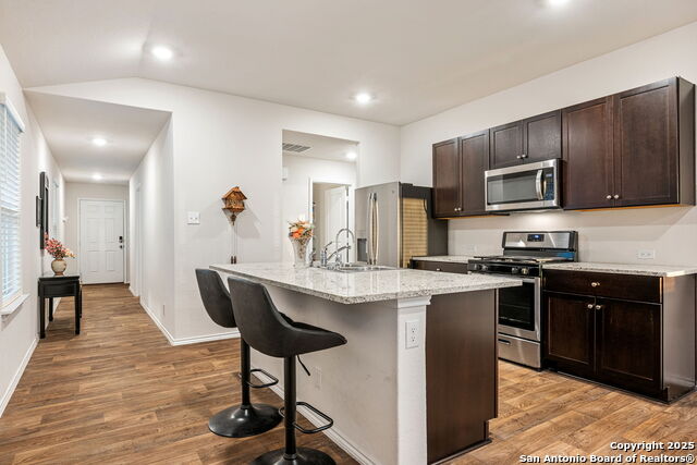 Listing photo id 5 for 377 Middle Green Loop