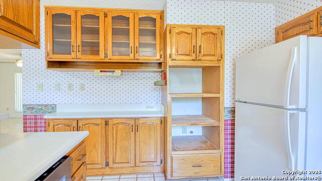 Listing photo id 9 for 806 F St  