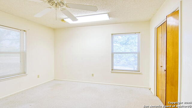 Listing photo id 17 for 806 F St  