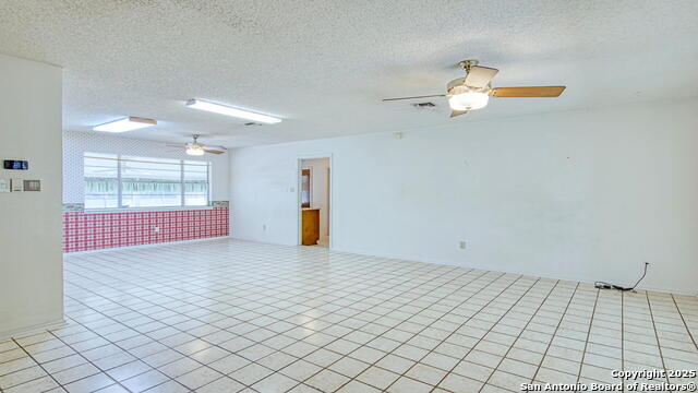 Listing photo id 2 for 806 F St  