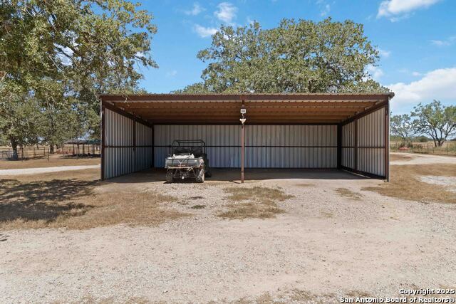 Listing photo id 20 for 303 County Road 425
