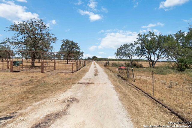 Listing photo id 22 for 303 County Road 425