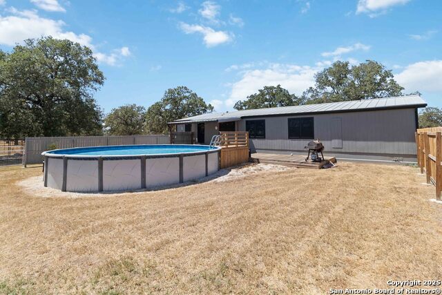 Listing photo id 23 for 303 County Road 425
