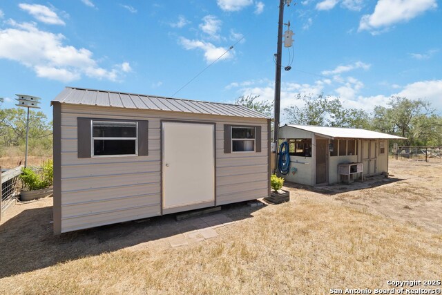 Listing photo id 24 for 303 County Road 425