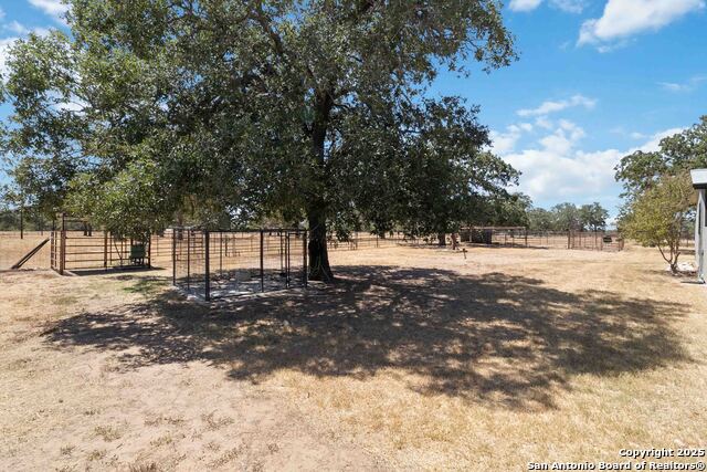 Listing photo id 27 for 303 County Road 425