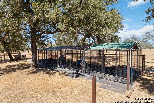 Listing photo id 33 for 303 County Road 425