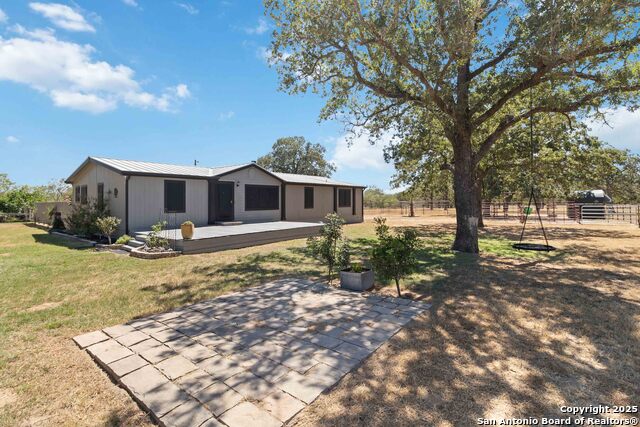 Listing photo id 35 for 303 County Road 425