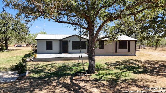 Listing photo id 40 for 303 County Road 425