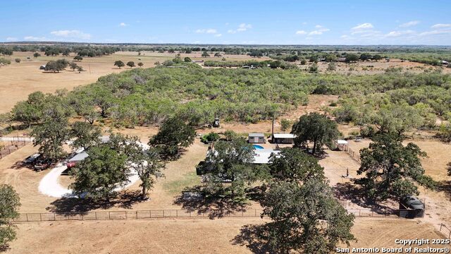 Listing photo id 42 for 303 County Road 425