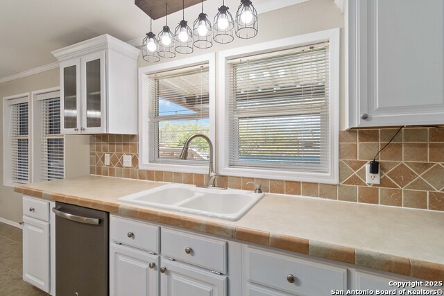 Listing photo id 6 for 303 County Road 425