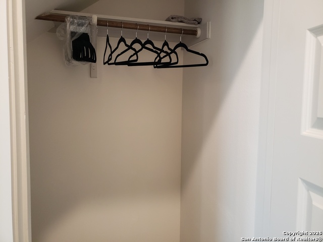 Listing photo id 11 for 112 Lavonne Villa 112