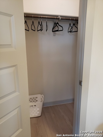 Listing photo id 19 for 112 Lavonne Villa 112